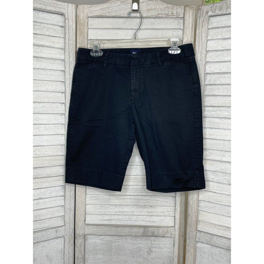 GAP Women's Bermuda Shorts Black Size 4